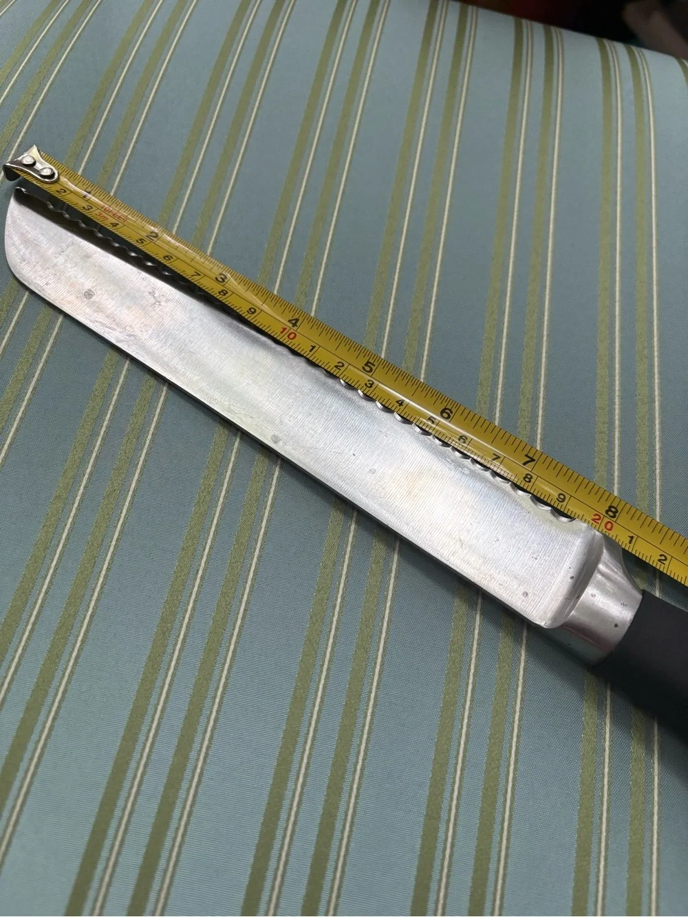Set of 2 Anolon Advanced Serrated Kitchen Knives with Black Handles
